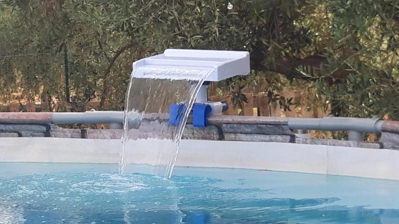 La Casetta Degli Ulivi Con Piscina 门菲 外观 照片