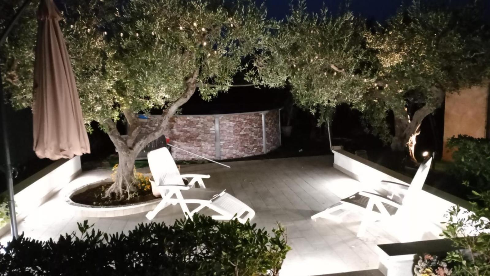 La Casetta Degli Ulivi Con Piscina 门菲 外观 照片