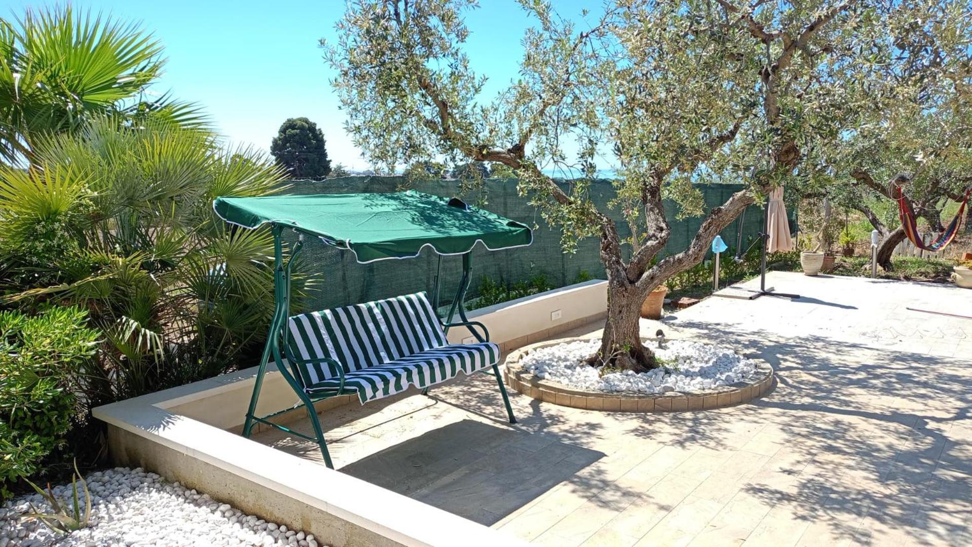 La Casetta Degli Ulivi Con Piscina 门菲 外观 照片